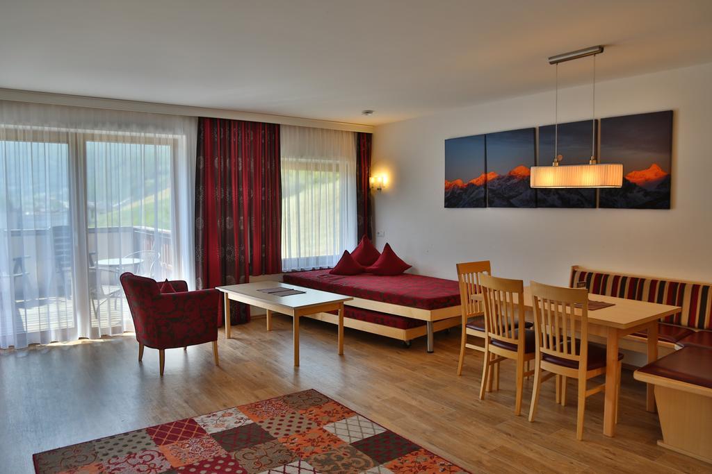 Lunaris Apartment *